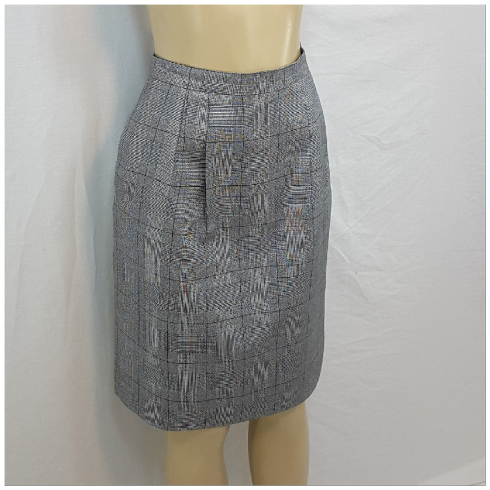 NEW YORK & CO, POCKETS Checkered Skirt, size 11 - Picture 3 of 8